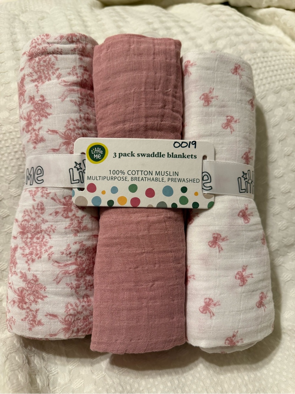 Little Me 3 pack muslin swaddle blankets